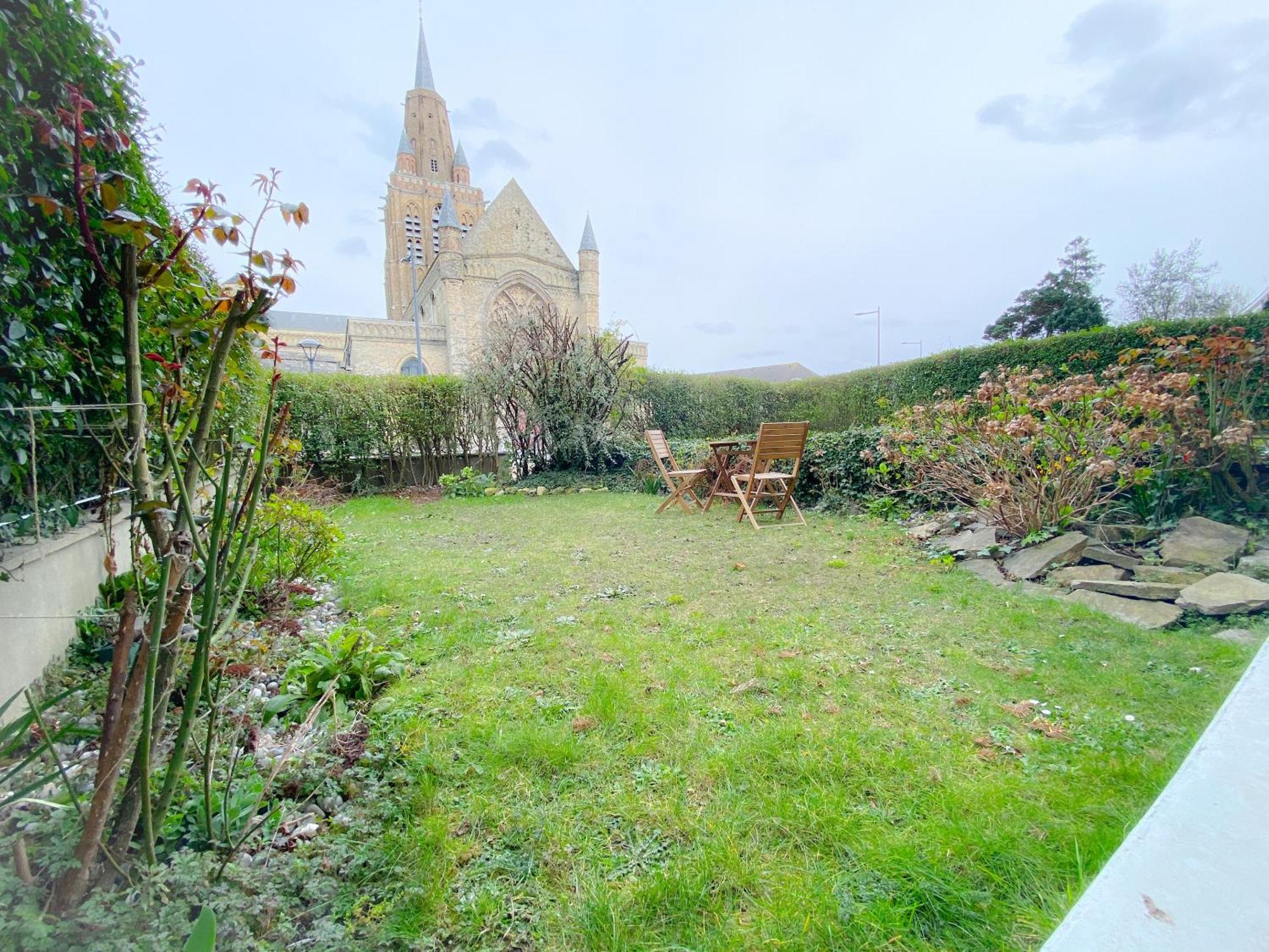 Le Notre Dame Maison Spacieuse Avec Jardin Calais Ngoại thất bức ảnh